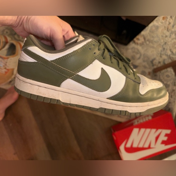 Nike Dunk Low - Green - Picture 1 of 4